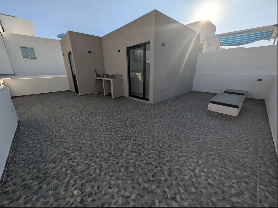 Captura de pantalla 2026-02-06 a la(s) 1.42.24 a.m.